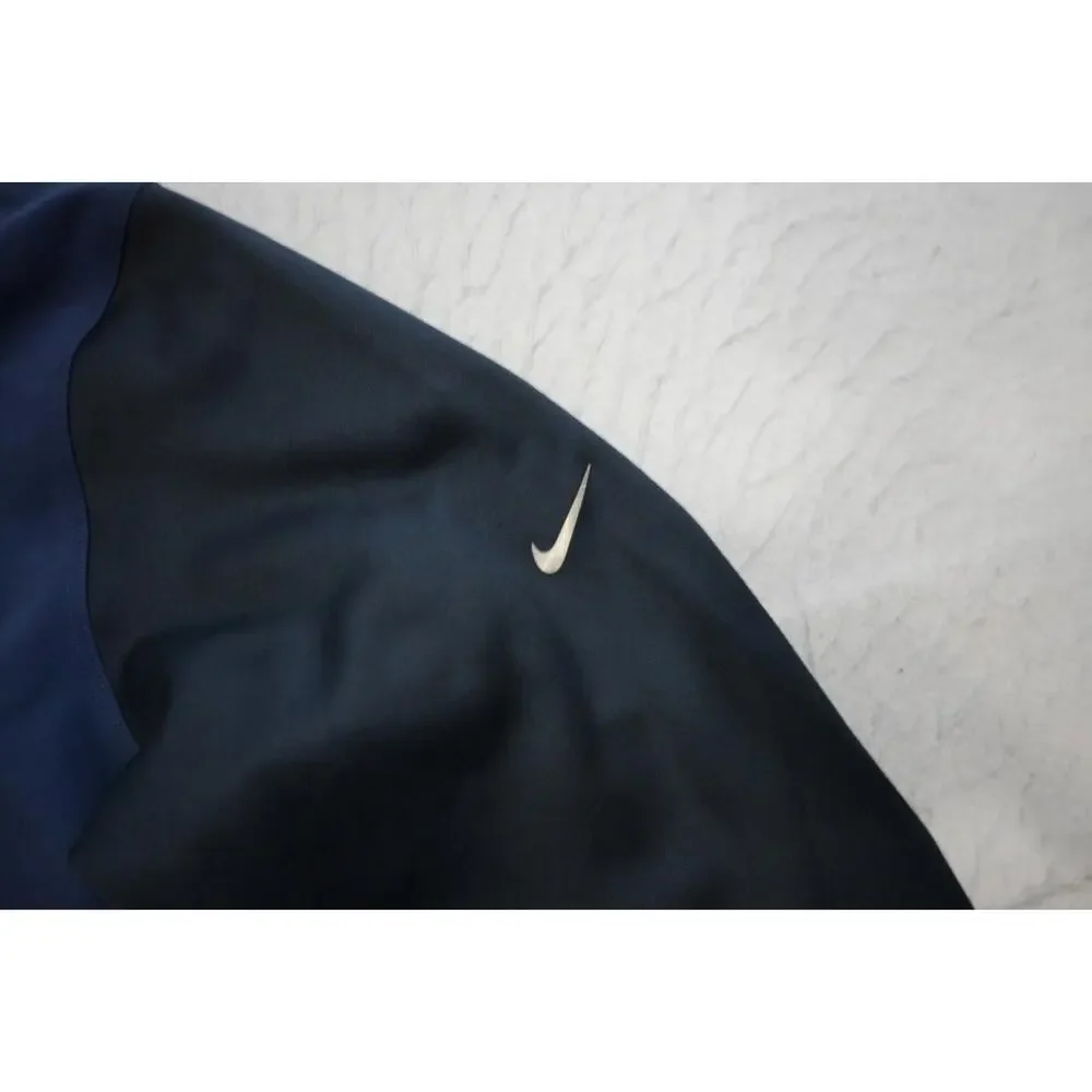 Nike color blue